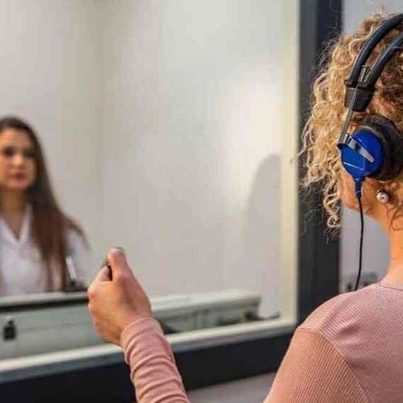 image of hearing test at hearing aid solutions in Greater Noida
